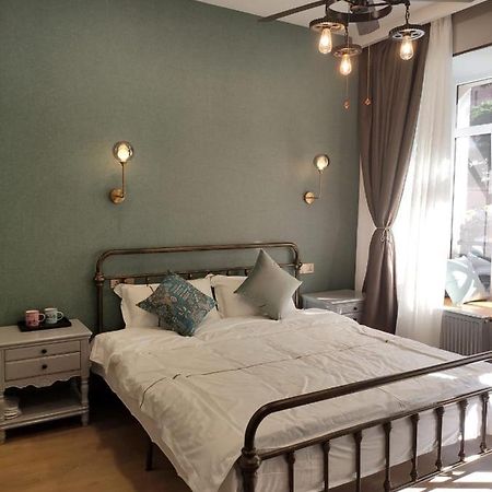 טביליסי Qin Boutique Hotel מראה חיצוני תמונה