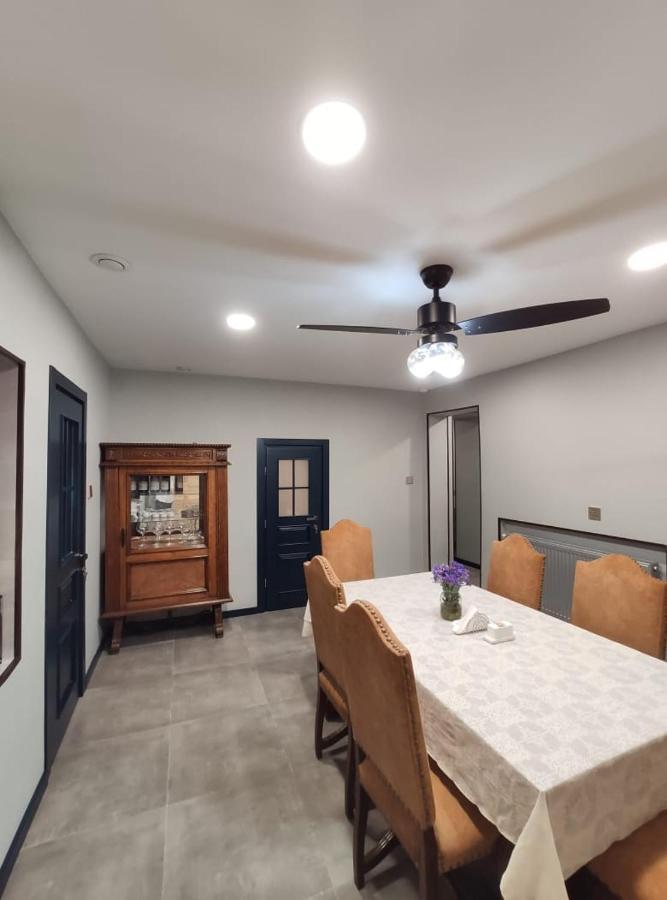 טביליסי Qin Boutique Hotel מראה חיצוני תמונה