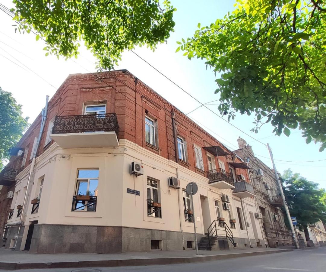 טביליסי Qin Boutique Hotel מראה חיצוני תמונה