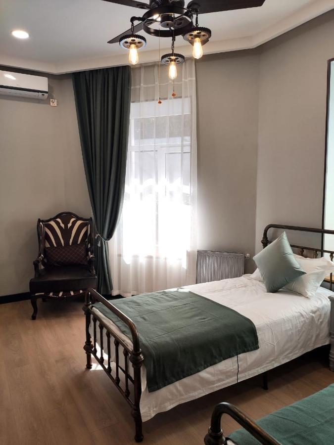 טביליסי Qin Boutique Hotel מראה חיצוני תמונה