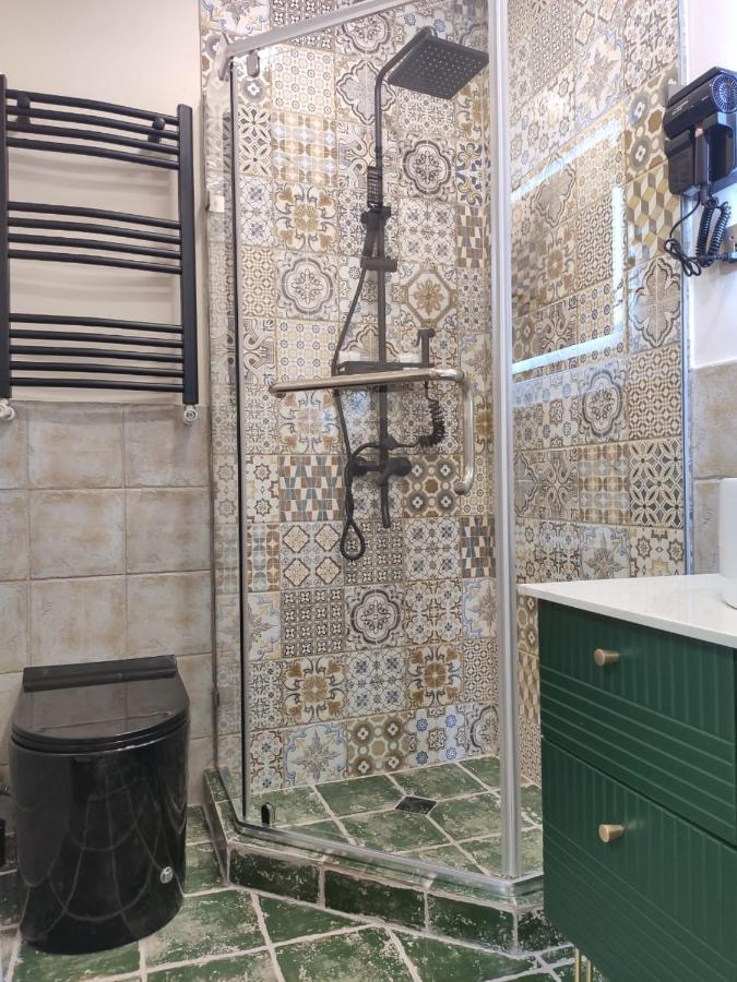 טביליסי Qin Boutique Hotel מראה חיצוני תמונה