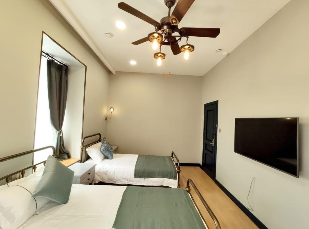טביליסי Qin Boutique Hotel מראה חיצוני תמונה
